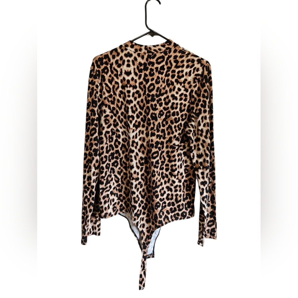 Leopard Print Long Sleeve Women's One Piece Body Suit Size 2X.